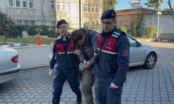 Evinde uyuşturucu ve silahla yakalanan şahıs adliyeye sevk edildi