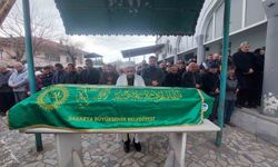 Evinden 20 kamyon çöp çıkarılan yaşlı adam son yolculuğuna uğurlandı