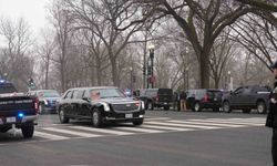 Gazze Barış Kurulu toplantısı sırasında Filistin destekçilerinden protesto: 2 gözaltı