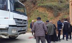 Hafriyat kamyonu cenaze törenine katılan kadına çarptı