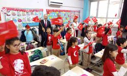 İkinci dönem 'Bayrak Sevgisi' dersiyle başladı