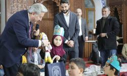 'İlk Orucum İlk İftarım' Programında gönül sofrası çocukların neşesi ile bereketlendi