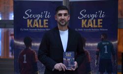 İnegölspor'un kalecisi Bekir Sevgi'nin 'Sevgi'li kale' isimli kitabının lansmanı yapıldı