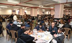 Isparta Belediyesi'nin iftar sofraları birlik ve beraberlik ruhunu pekiştiriyor