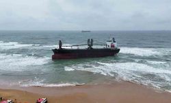 Kastamonu açıklarında vurulan ve Sarıyer'de karaya oturan gemi havadan görüntülendi