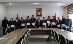 Kaymakam Öztürk: 'Gençlerimizin her alanda yanında olmaya ve onları desteklemeye devam edeceğiz'