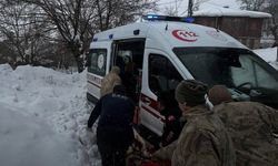 Kemaliye'de toprak kayması: 1 işçi hayatını kaybetti