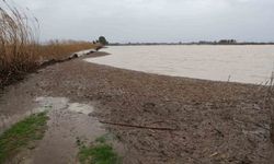 Kozan'da sağanak taşkınlara yol açtı