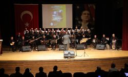 Kütahya'da '7'den 77'ye Türk Halk Müziği Korosu' konseri