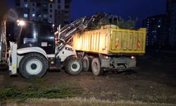 Melikgazi Belediyesi ekipleri rüzgar mesaisinde