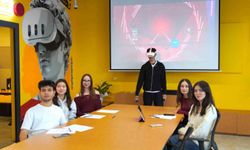 Menteşe Belediyesi Teknoloji ve Gençlik Merkezi'ne gençlerden yoğun ilgi