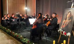 Mersin'de kazada hayatını kaybeden keman sanatçısı Laçin Akyol unutulmadı