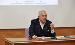 Metin Külünk: 'Mesele, hak ile batıl mücadelesinde kimin nerede durduğudur'