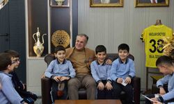 Minik öğrencilerden Başkan Özdoğan'a ziyaret