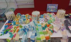 Minik yüreklerden depremzede çocuklara 'Gönül Atkısı'