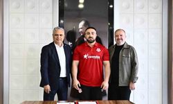 Muratpaşa Belediyesi, Başpehlivan Osman Kan ile sözleşme imzaladı