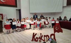 Okul öncesi öğrencileri İstiklâl Marşı'nı ezbere okudu