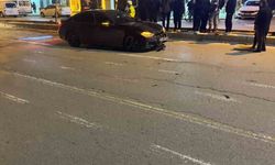 Otomobil, yayalara çarptı: 2 ağır yaralı