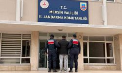 Plakasız araçla yakıt alıp kaçtı, jandarma yakaladı