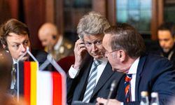 Polonyalı Bakan Kosiniak-Kamysz: 'Savaş teknikleri şekilde değişiyor, uygun şekilde tepki vermeliyiz'