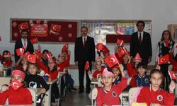 Siirt'te okullarda 'bayrak temalı' açılış