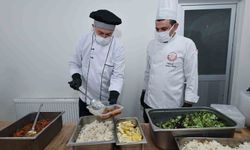 Sivas Belediyesi her gün 400 ihtiyaçlı ailenin iftar sofrasını kuruyor