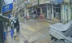 Sürücünün şekeri düştü, kontrolden çıkan araç çarşıyı birbirine kattı