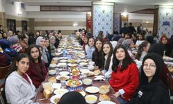 Tavşanlı Devlet Ana Kız Anadolu İmam Hatip Lisesi'nde iftar programı