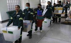 Tayland'da yaklaşık 53 milyon seçmen kritik seçim için sandık başına gidecek