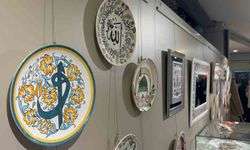 Toktalı kadınların elinde şekillenen çiniler görücüye çıktı