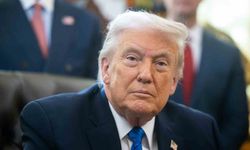 Trump: 'Epstein'ın adasına hiç gitmedim, ancak bu sahtekar Demokratların ve bağışçılarının neredeyse tamamı gitti'