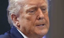 Trump'tan ABD Yüksek Mahkemesi'nin gümrük tarifelerinin iptali kararına sert tepki