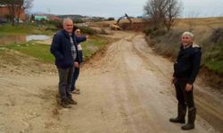 Türlübey'in yol sorununu büyükşehir çözdü