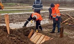 Vefat eden kaçak göçmenler Düzce'de defnedildi