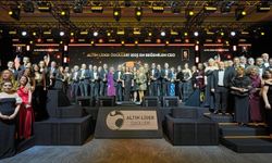 Veysi Kubba'ya ikinci kez Altın Lider ödülü