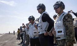 Witkoff'tan Umman Denizi'ndeki ABD uçak gemisine ziyaret