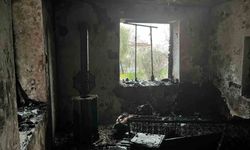 Yangına uykuda yakalanan yaşlı kadın hastaneye kaldırıldı