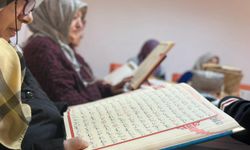 Yeşilyurt Kent Konseyi'nde Kur'an-ı Kerim eğitimi ve mukabele programı başladı