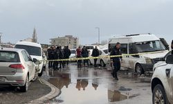 Yüksekova'da silahlı intihar girişimi: 1 ağır yaralı