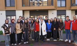 Zonguldak'ta üniversite öğrencileri geleceğe mektup yazdı