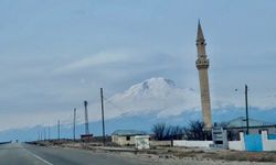 Ağrı Dağı'nın zirvesi göz kamaştırdı