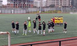 Alaşehir Belediyespor evinde yıkıldı