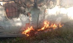 Antakya'da müstakil ev alevlere teslim oldu