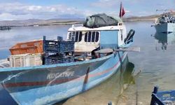 Av yasağı başladı: Balıkçılar teknelerini karaya çekti