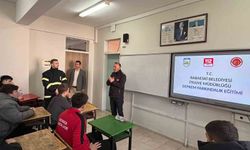 Babaeski'de öğrencilere deprem ve yangın eğitimi