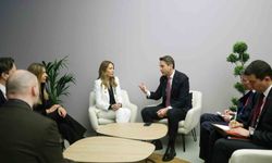 Bakan Bayraktar, Paris'te ikili görüşmeler gerçekleştirdi