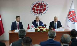 Bakan Bolat: 'Kuzey ve güneyimizde mini dünya savaşı var. Türkiye bunlardan kendini korumayı başardı'