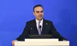 Bakan Kacır: ''Otomotiv ihracatımız 41,5 milyar dolarla rekor tazeledi''