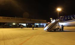 Bakü-Nahçıvan seferini yapan yolcu uçağı saldırı nedeniyle Iğdır'a indi