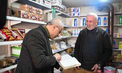 Başkan Er, vatandaşların mahalle bakkallarına ve fırınlarına olan borçlarını kapattı